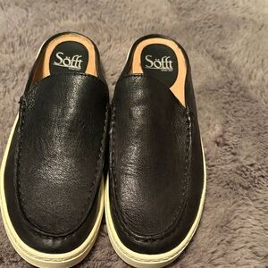 Sofft Black Leather Slip-On Loafers